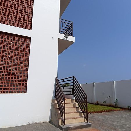 Sol Rouge Private Pool Villa ออโรวิลล์ ภายนอก รูปภาพ